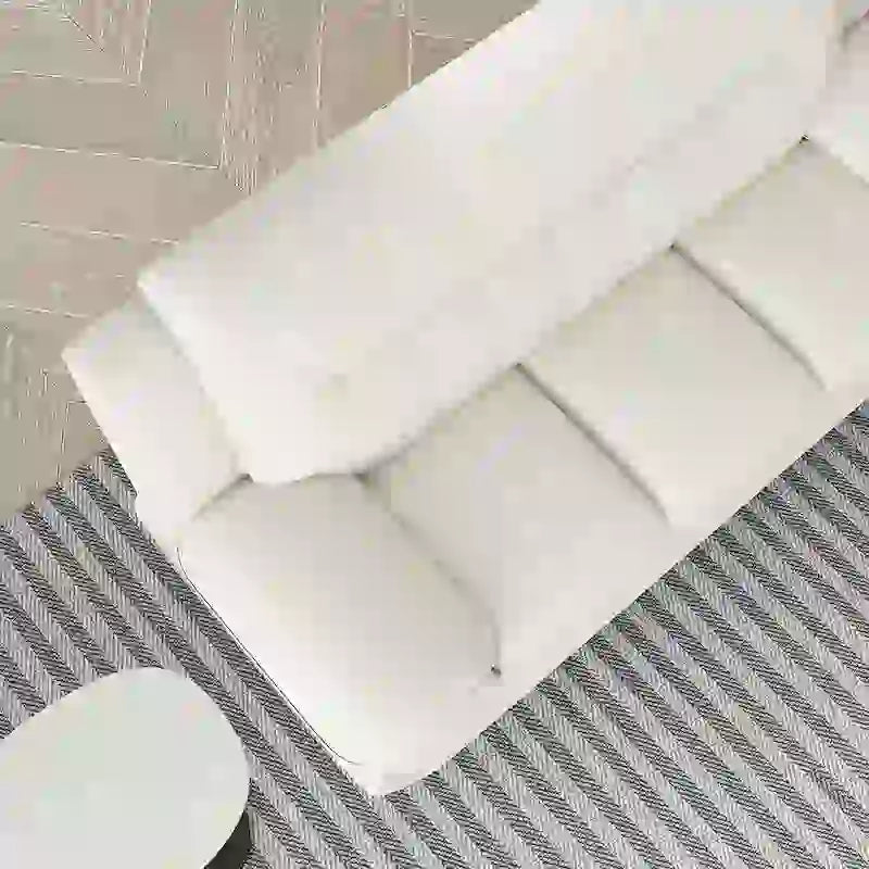 Nowoczesna sofa tapicerowana skórą ekologiczną