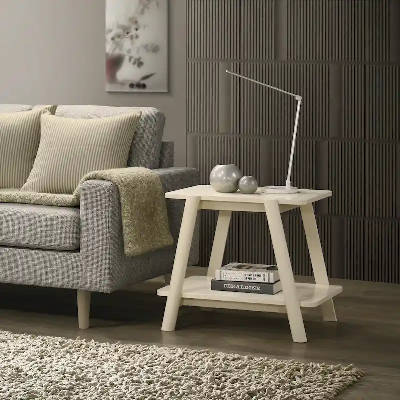 Nowoczesny stolik końcowy z drewnianą półką w stylu Mid-Century