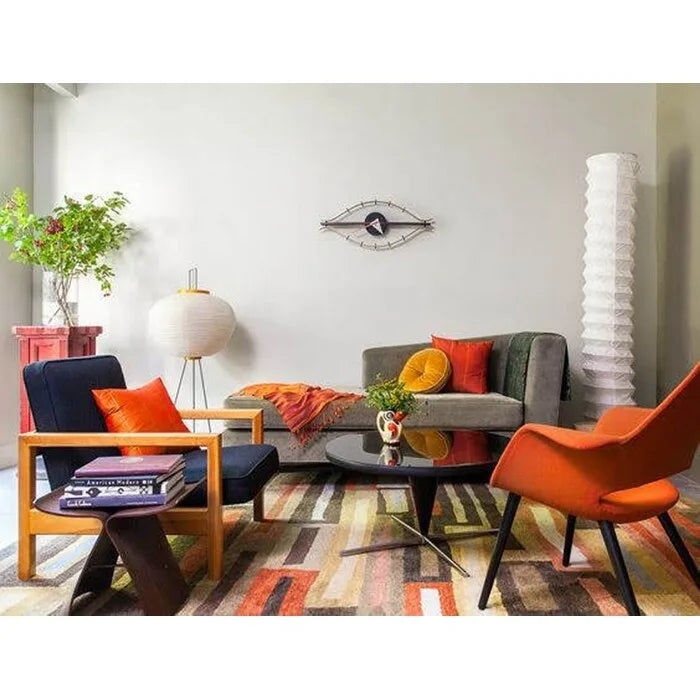 Tapicerowane krzesło jadalniane Mid-Century Modern z podłokietnikami, nogi orzechowe, 8 kolorów